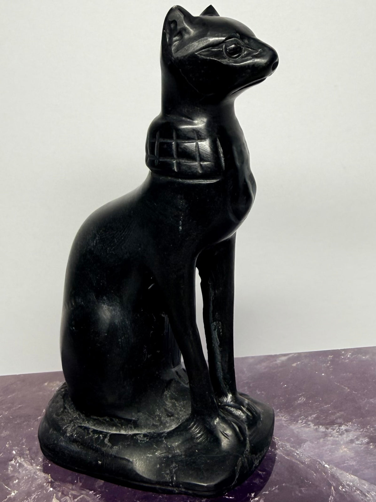 Black Jade Bastet Cat Carving (Small)